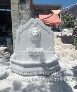 Đài phun nước sư tử đá trắng xám