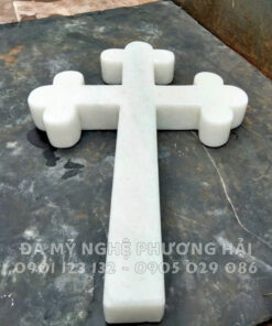 Thánh giá bằng đá