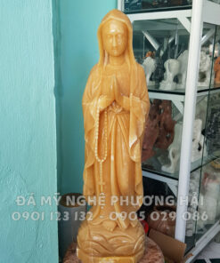 Tượng đức mẹ đá ngọc