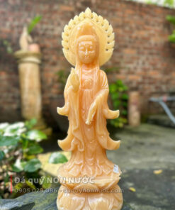 Tượng quan âm bồ tát đá ngọc