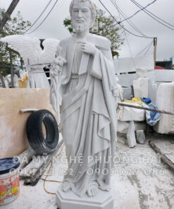 Tượng Thánh Giuse cầm hoa huệ