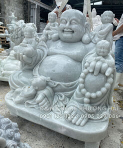 Tượng Di lặc Lục Tặc ngồi an nhiên